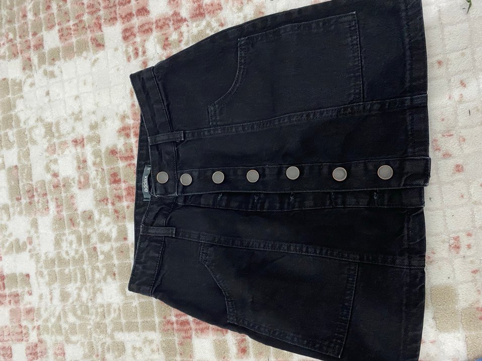 Düğmeli Siyah Denim Mini Etek - Görsel 2