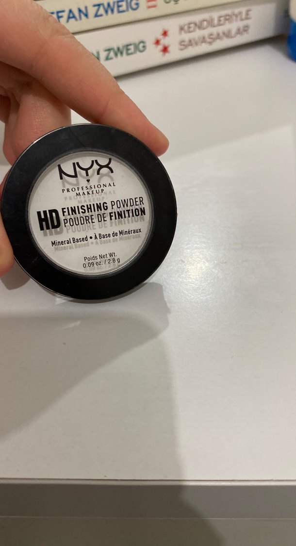 NYX HD Bitirici Pudra Bej Parlak - Görsel 2