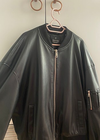 Stradivarius deri bomber ceket - Görsel 5
