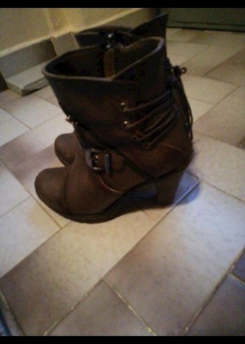 Kahverengi Deri Kadın Dolgu Topuklu Bot - Görsel 3