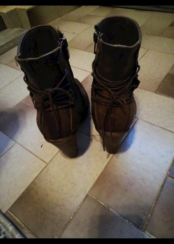 Kahverengi Deri Kadın Dolgu Topuklu Bot - Görsel 4