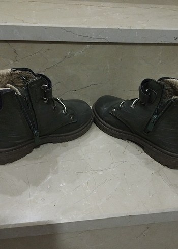 Gri Erkek Çocuk Botları, Tokalı, Sıcak İç Astarlı - Görsel 4