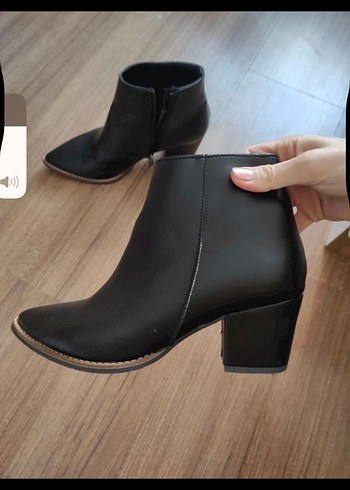 Siyah Kalın Topuklu Kadın Deri Bot - Görsel 2