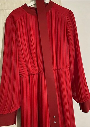 Kadın Kırmızı Piliseli Uzun Elbise - Görsel 3