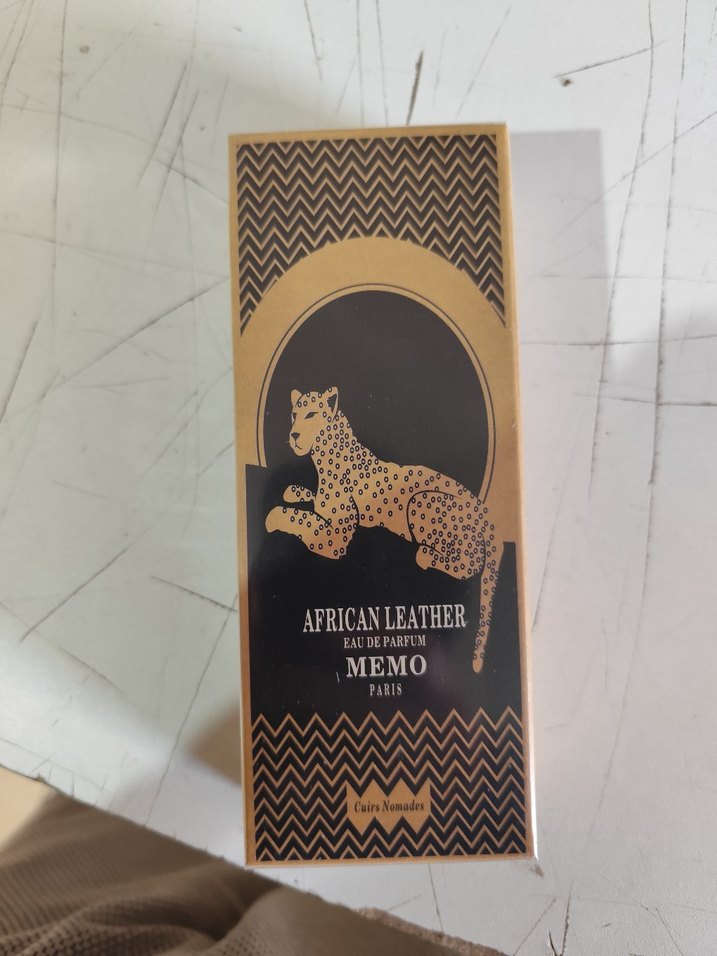 Memo African Leather Erkek Parfümü - Görsel 2