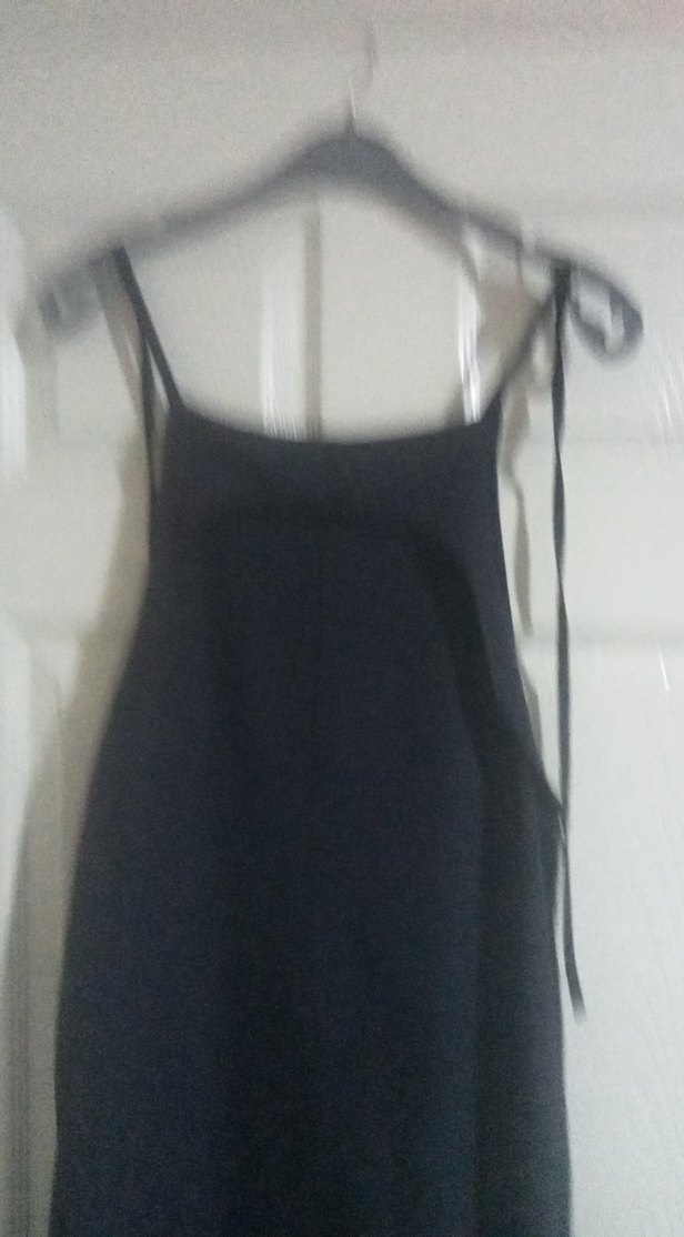 Siyah Drapeli Uzun Askılı Elbise - Görsel 2