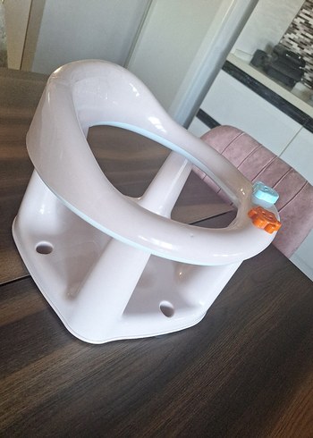 Renkli Detaylı Beyaz Bebek Mama Sandalyesi banyo oturağı - Görsel 3