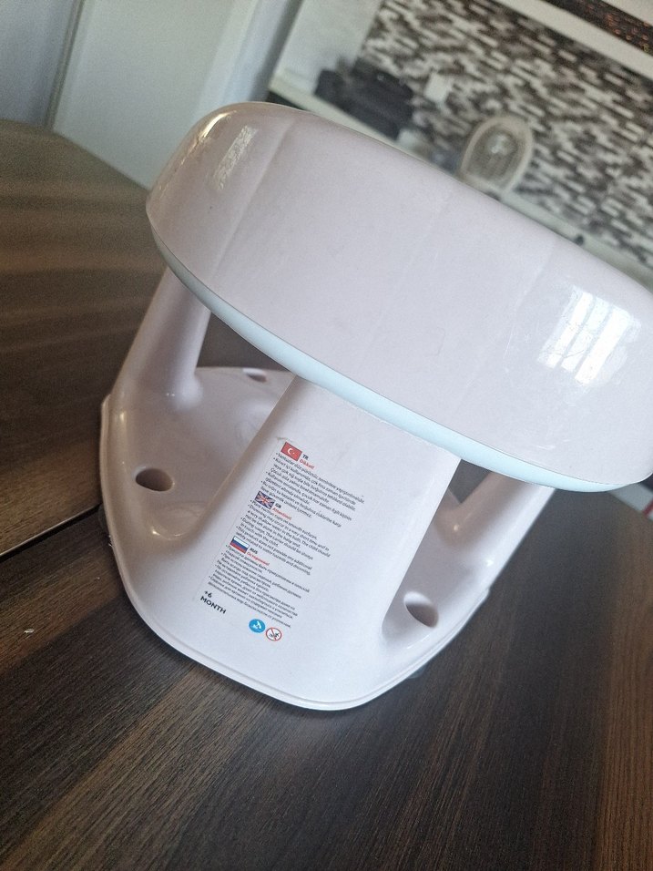 Renkli Detaylı Beyaz Bebek Mama Sandalyesi banyo oturağı - Görsel 4