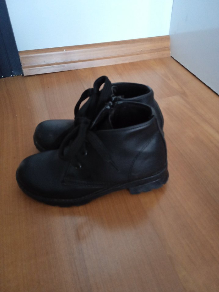 erkek çocuk bot - Görsel 2