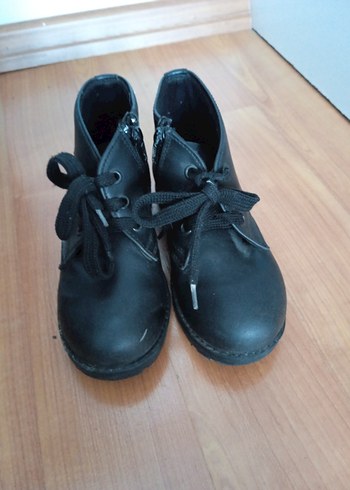 Siyah Kemerli Minimalist Erkek çocuk Botu - Görsel 3