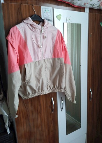 Pembe Kapüşonlu Kısa Kadın mont - Görsel 3