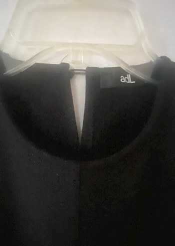 Siyah Yuvarlak Yakalı  Kısa Kollu Elbise - Görsel 3