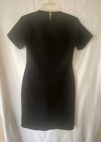 Siyah Yuvarlak Yakalı  Kısa Kollu Elbise - Görsel 2