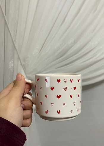 Kırmızı Kalp Desenli Beyaz Kupa - Görsel 2