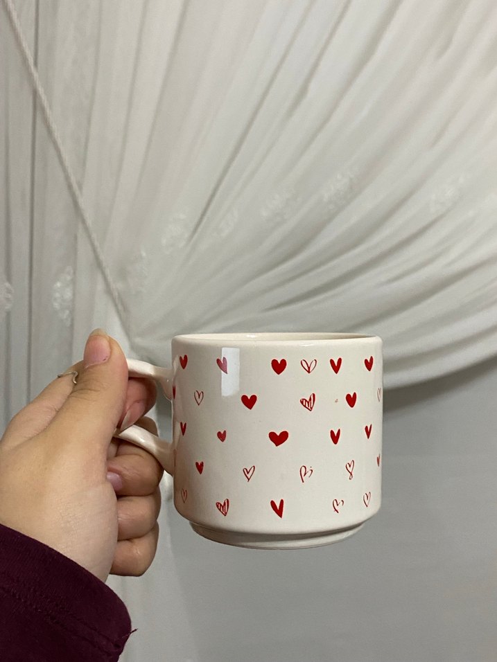 Kırmızı Kalp Desenli Beyaz Kupa - Görsel 2