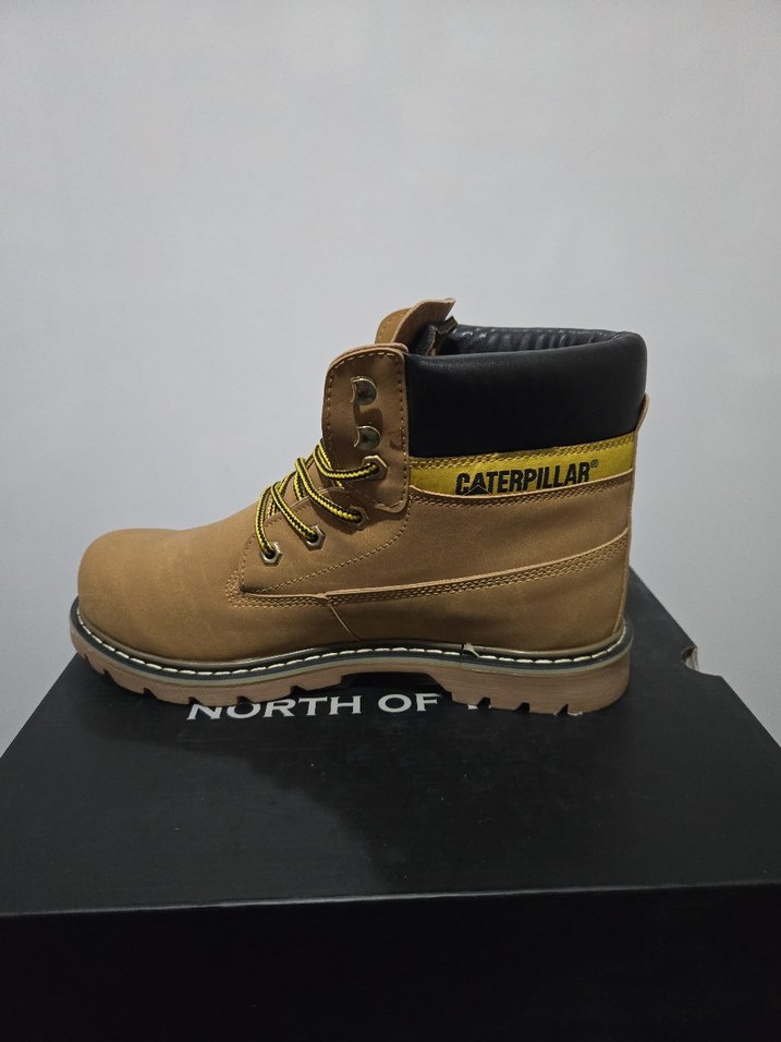 Caterpillar Kahverengi Erkek Bot - Görsel 2