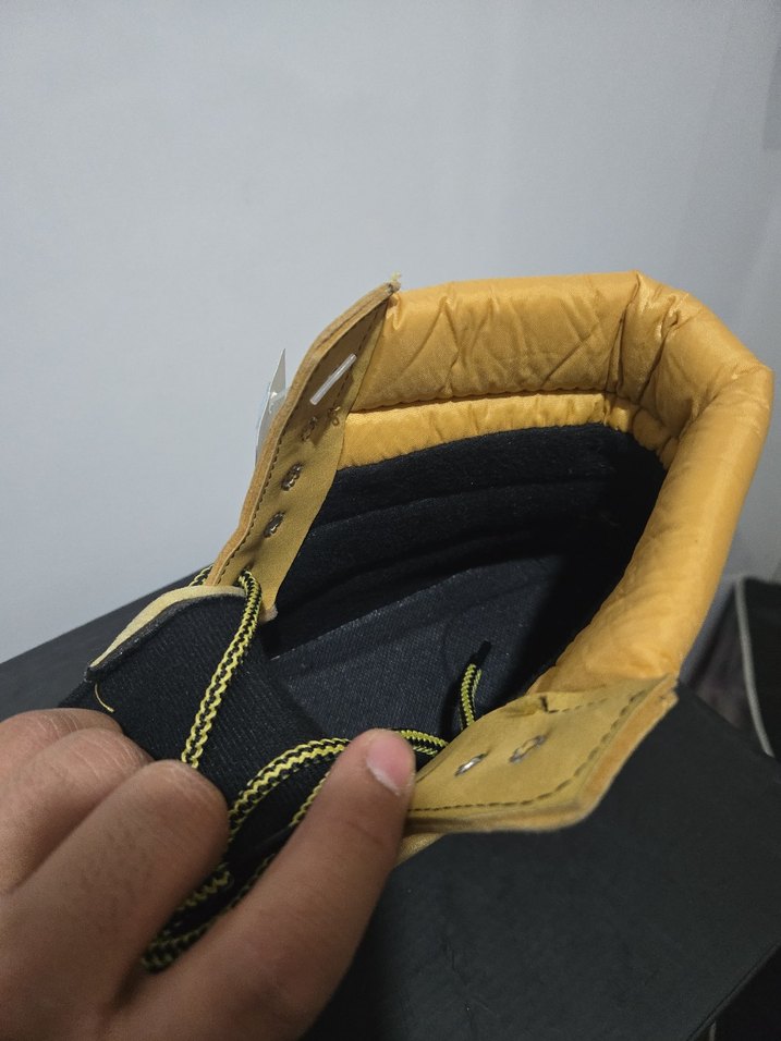 Cat Sarı Süet Erkek Outdoor Bot - Görsel 4