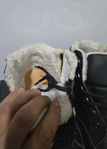 Siyah Kürklü Erkek Spor Bot - Görsel 5