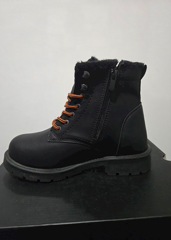 siyah Erkek Bot - Görsel 2