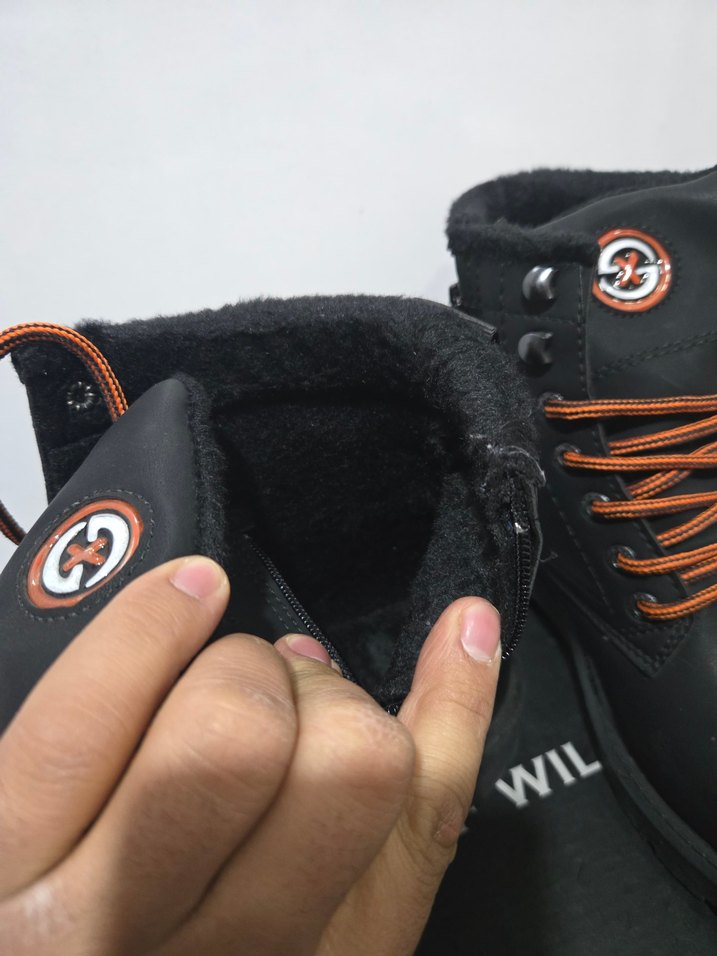 siyah Erkek Bot - Görsel 4