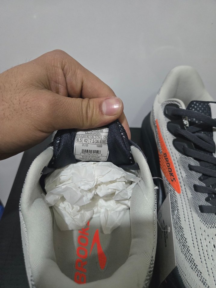 Brooks Erkek Gri Spor Ayakkabı - Görsel 5