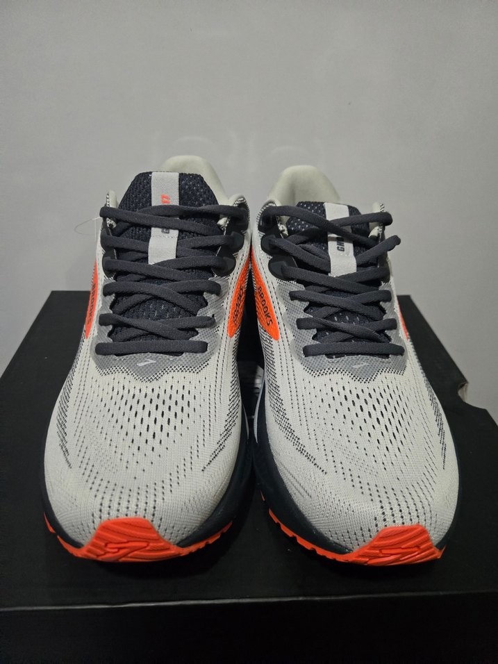 Brooks Erkek Gri Spor Ayakkabı - Görsel 3