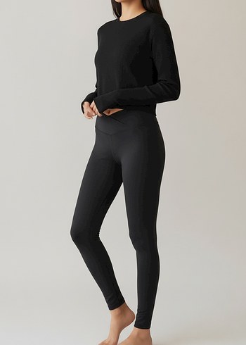 Siyah sporcu taytı - Görsel 2