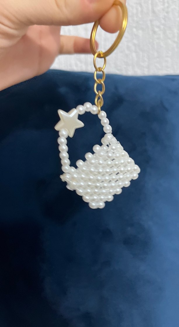 Boncuklu Beyaz Kadın Anahtarlık - Görsel 2