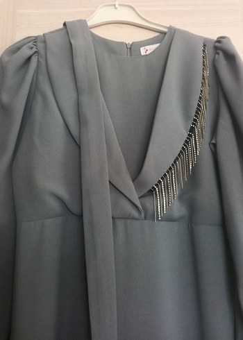 Gri Uzun Kadın Elbise Zincir Detaylı - Görsel 2