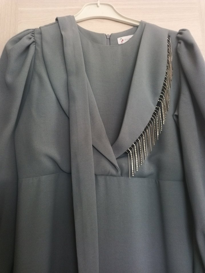 Gri Uzun Kadın Elbise Zincir Detaylı - Görsel 2