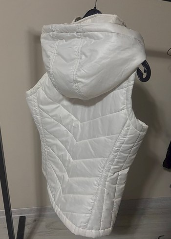 Beyaz Fermuarlı Kadın Şişme Yelek - Görsel 2