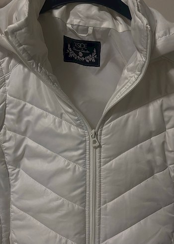 Beyaz Fermuarlı Kadın Şişme Yelek - Görsel 3