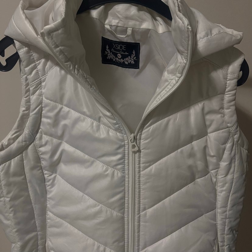 Beyaz Fermuarlı Kadın Şişme Yelek - Görsel 3