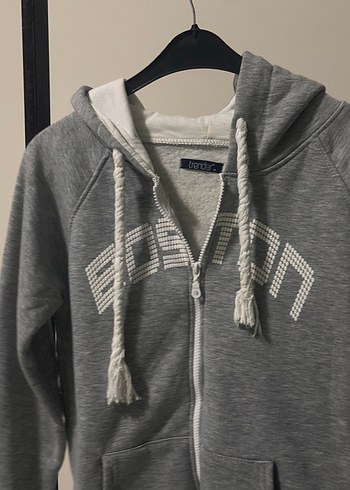 Gri Kapüşonlu Fermuarlı Rahat Sweatshirt - Görsel 2