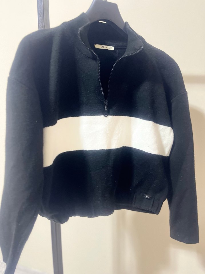 Yarım Fermuarlı Siyah Kadın Sweatshirt - Görsel 3