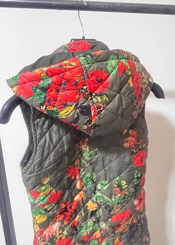 Çiçek Desenli Kolsuz Bohem Mont - Görsel 2