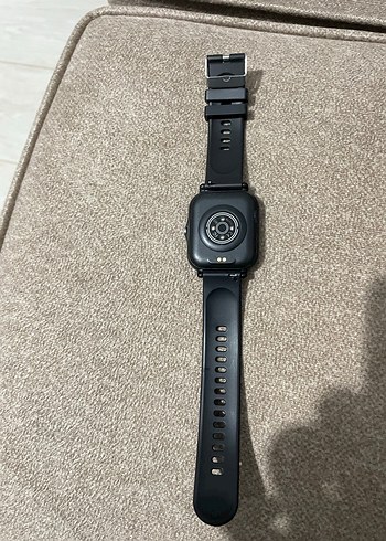 Siyah Akıllı Saat şarj aleti ile birlikte verilecektir - Görsel 9