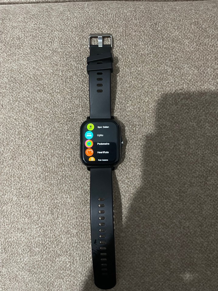 Siyah Akıllı Saat şarj aleti ile birlikte verilecektir - Görsel 2