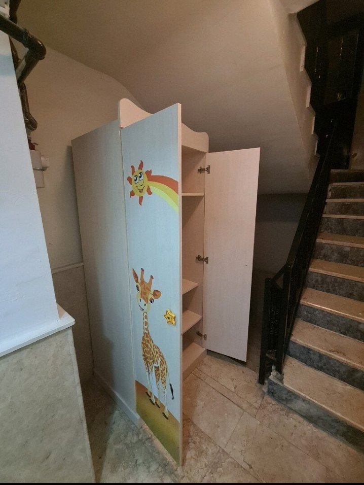 Renkli Zürafa Desenli Çocuk Dolabı - Görsel 2