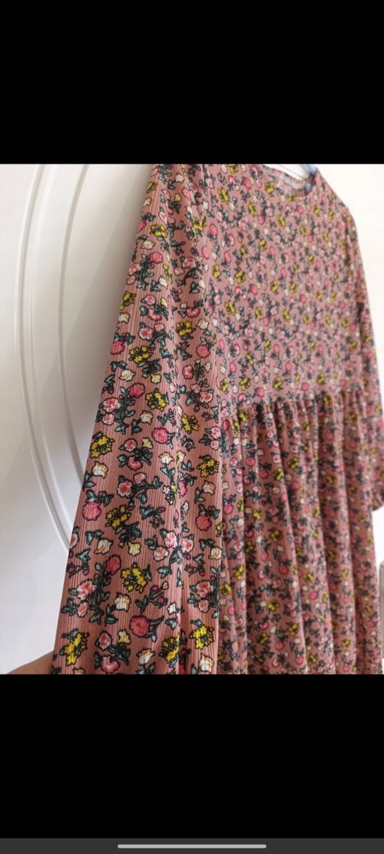 Pembe Desenli Uzun tesettür elbise - Görsel 2