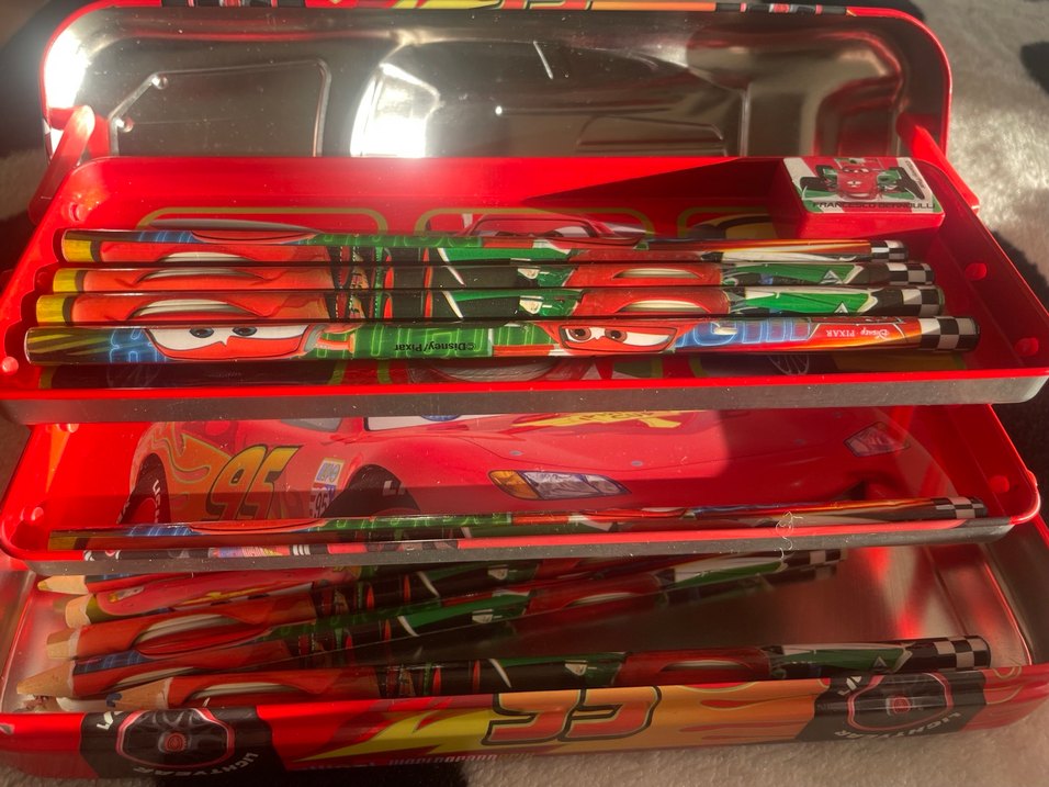 Şimşek McQueen 3 katlı kalemkutusu - Görsel 2