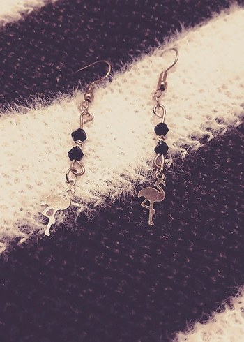 El Yapımı Flamingo Nakışlı Boncuklu Midi Küpe - Görsel 3