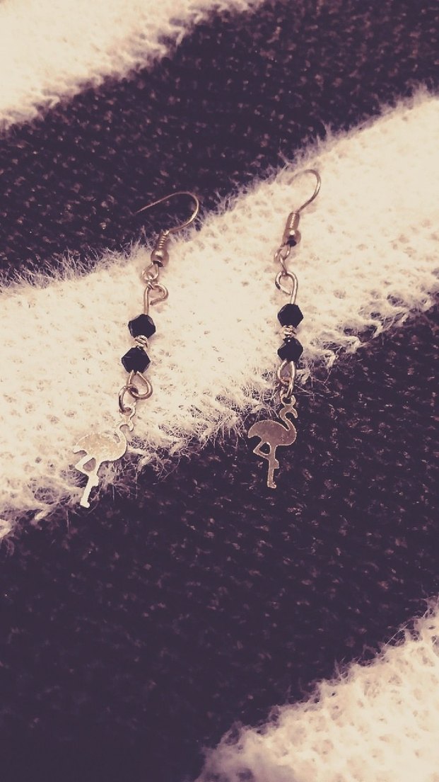 El Yapımı Flamingo Nakışlı Boncuklu Midi Küpe - Görsel 3