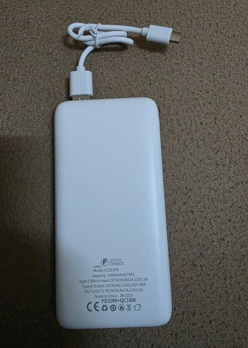 Beyaz Hızlı Şarjlı Power Bank - Görsel 2