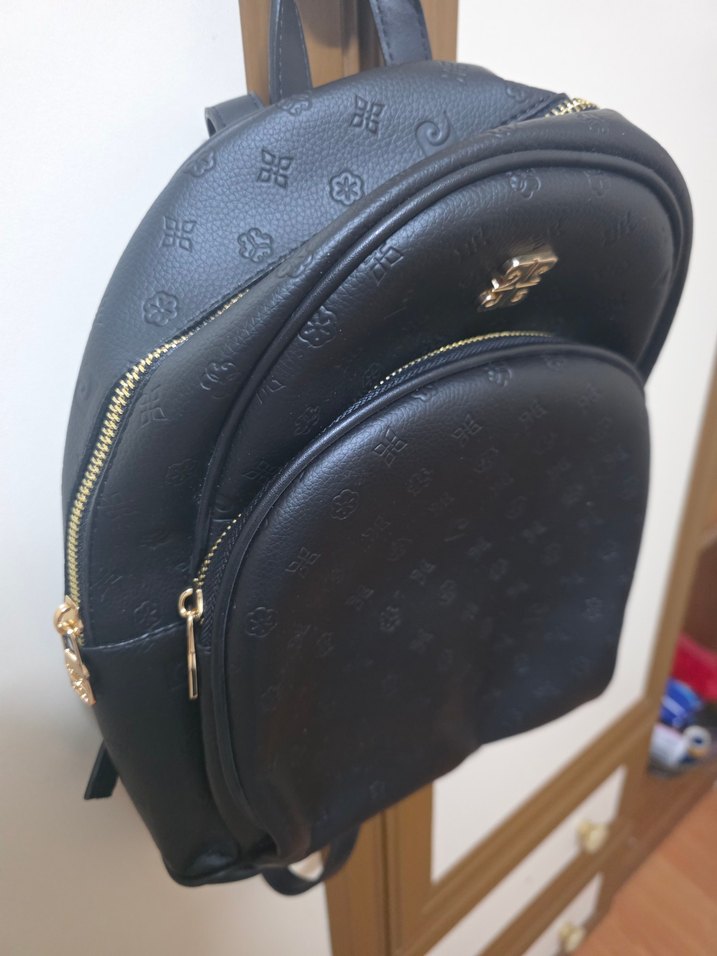 Siyah Deri Kadın Sırt Çantası - Görsel 2