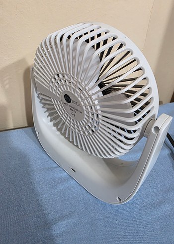 Beyaz Masaüstü Mini Vantilatör - Görsel 2