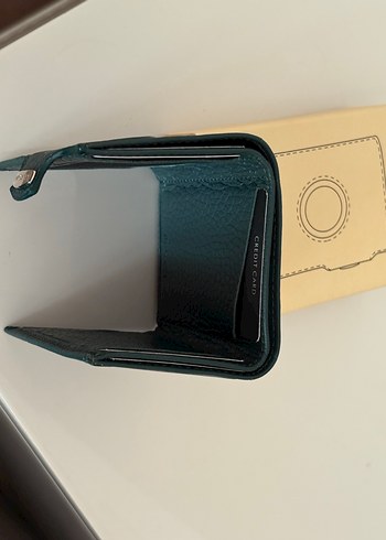 Koyu Haki Erkek Cüzdanı Minimalist Tasarım - Görsel 3