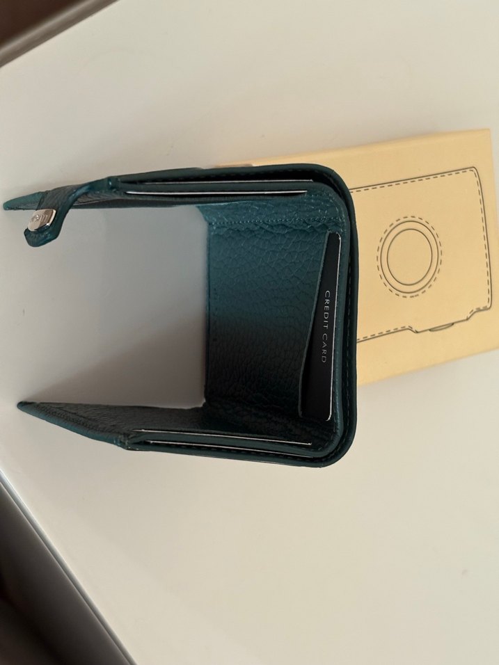 Koyu Haki Erkek Cüzdanı Minimalist Tasarım - Görsel 3