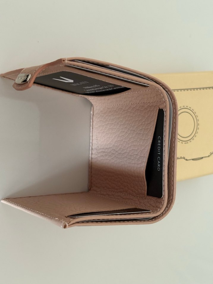 Bej Erkek Cüzdanı, Minimalist Tasarım - Görsel 3