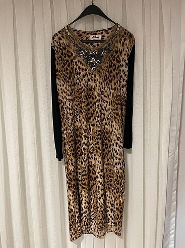 LEOPAR DESEN ELBİSE